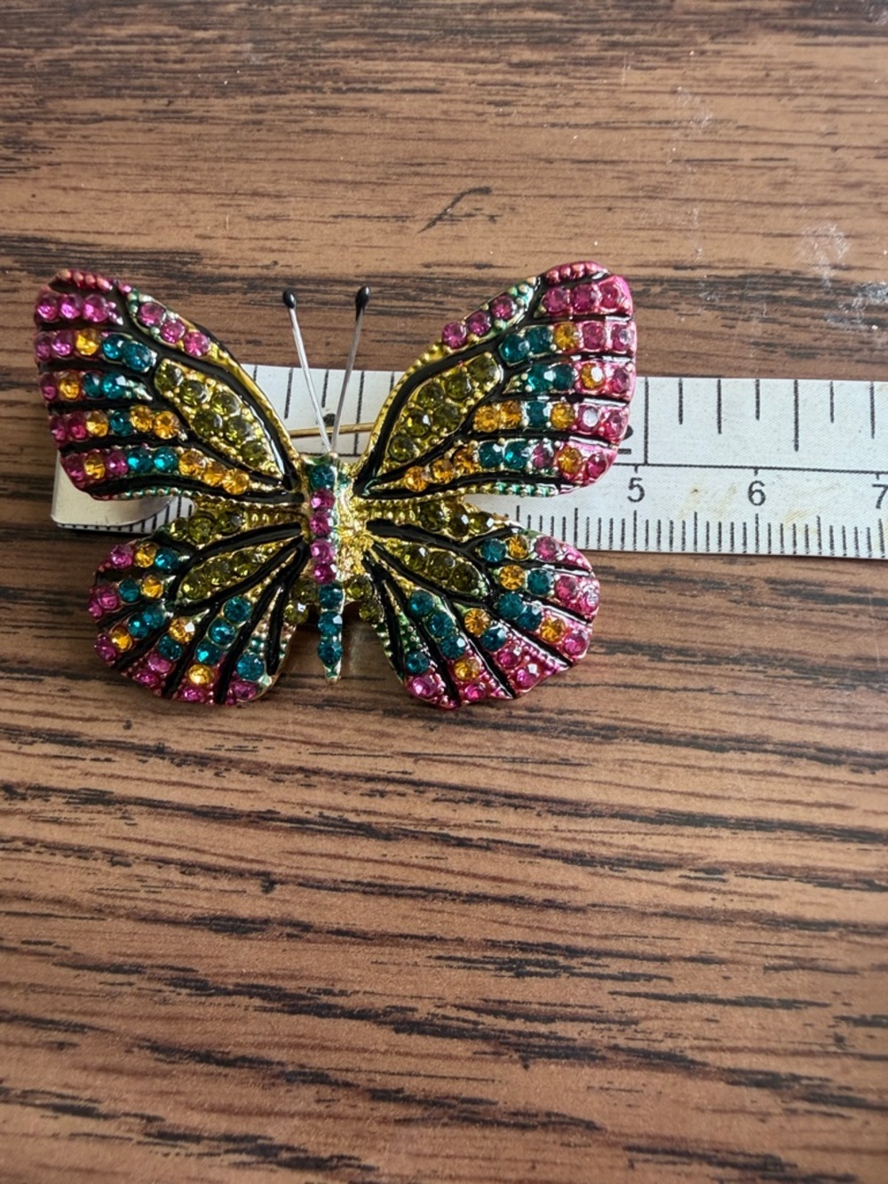 Large Butterfly Rhinestone Brooch pin - Picture 3 of 4